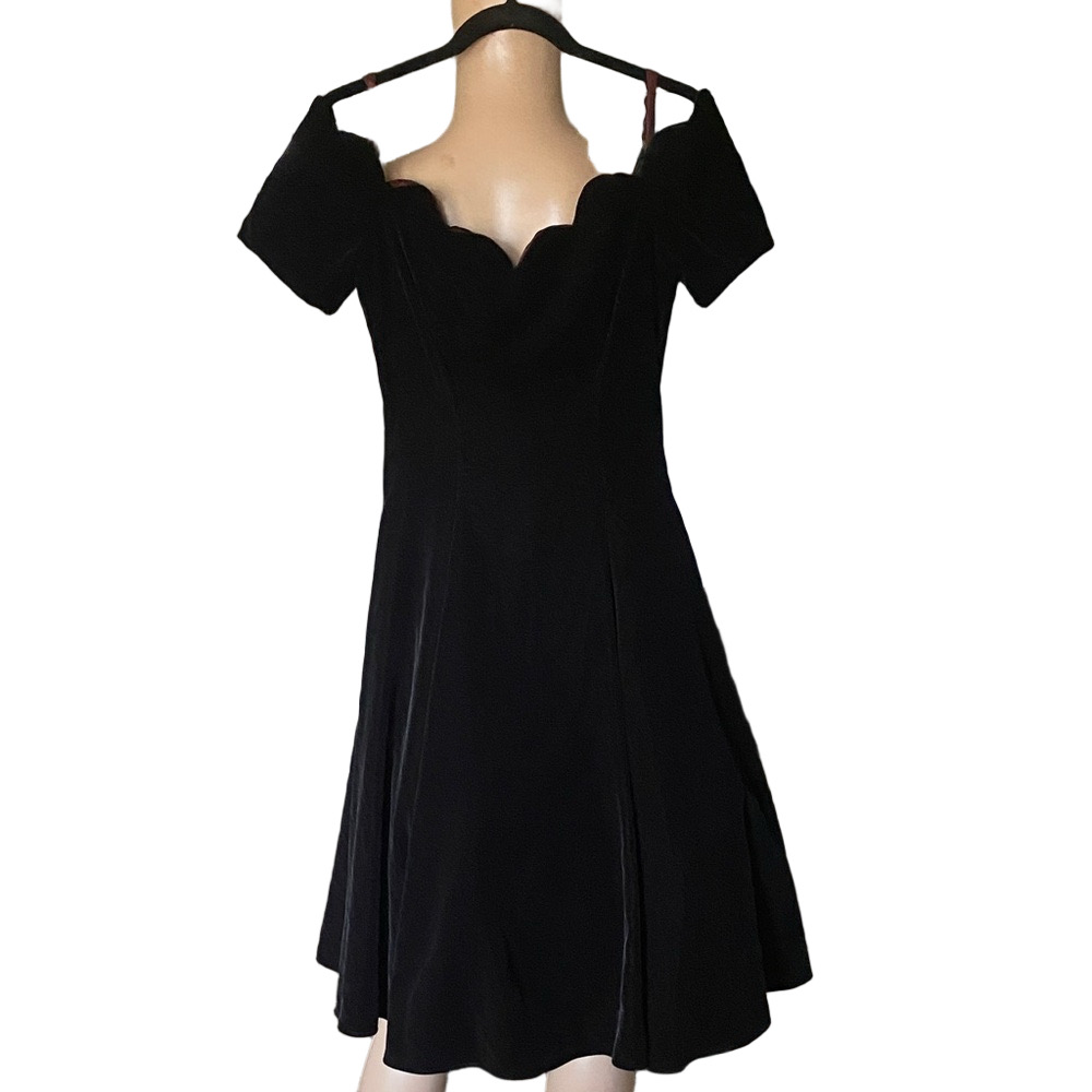 Niki vintage velvet dress